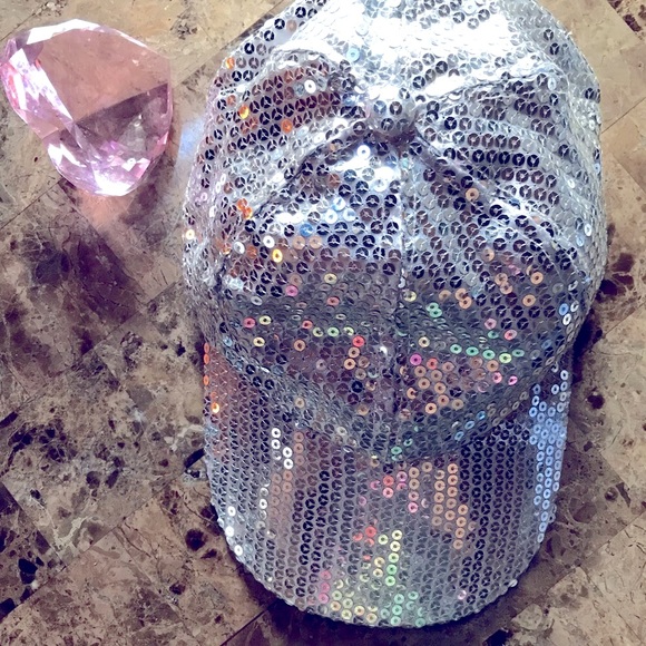 💎 Sequin Baseball Cap 💎 - Picture 1 of 1